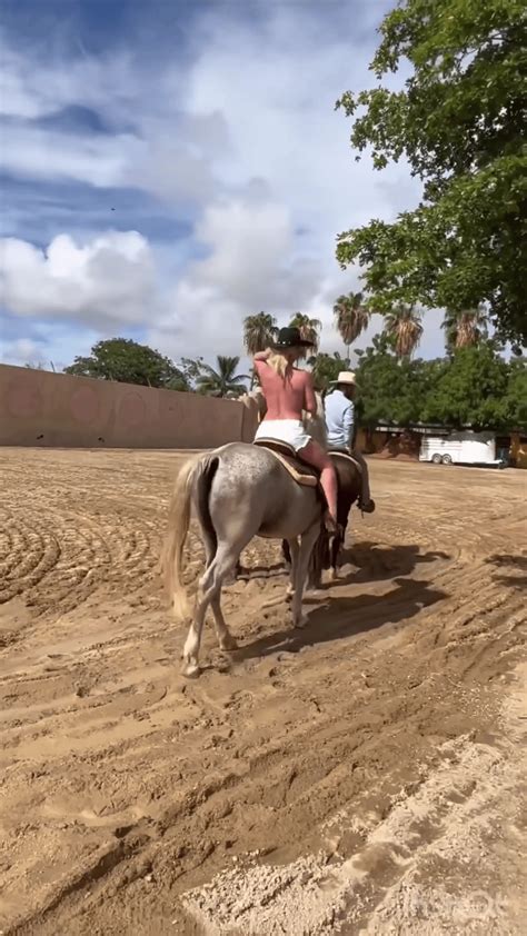 britney spears topless horse|Britney Spears Went Horseback Riding In Mexico: Had To